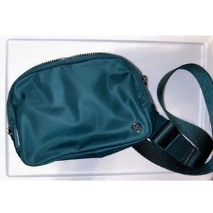 lululemon large belt bag green jasper